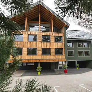 Les De La Maison Rouge FRENCH ALPS