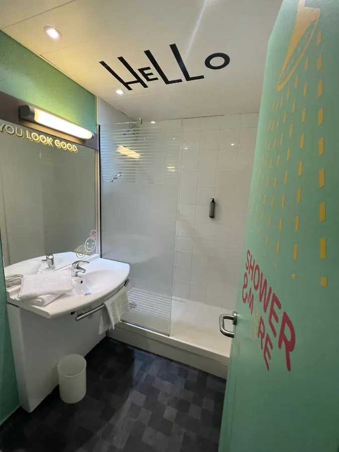 ** Hotel Premiere Classe Lyon Nord Dardilly France