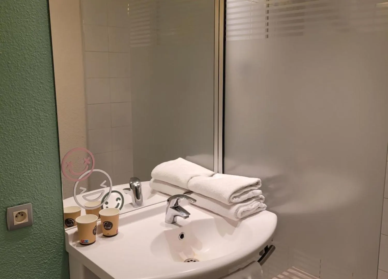 ** Hotel Premiere Classe Lyon Nord Dardilly France